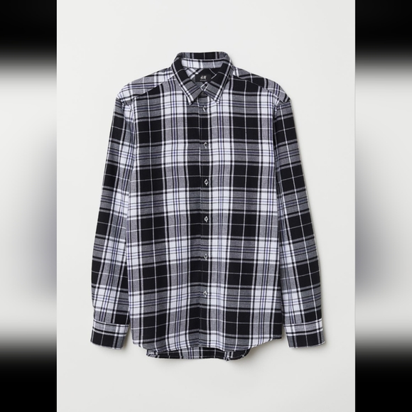 3/$20! H&M Men's Black & Blue Plaid Shirt - Picture 7 of 7